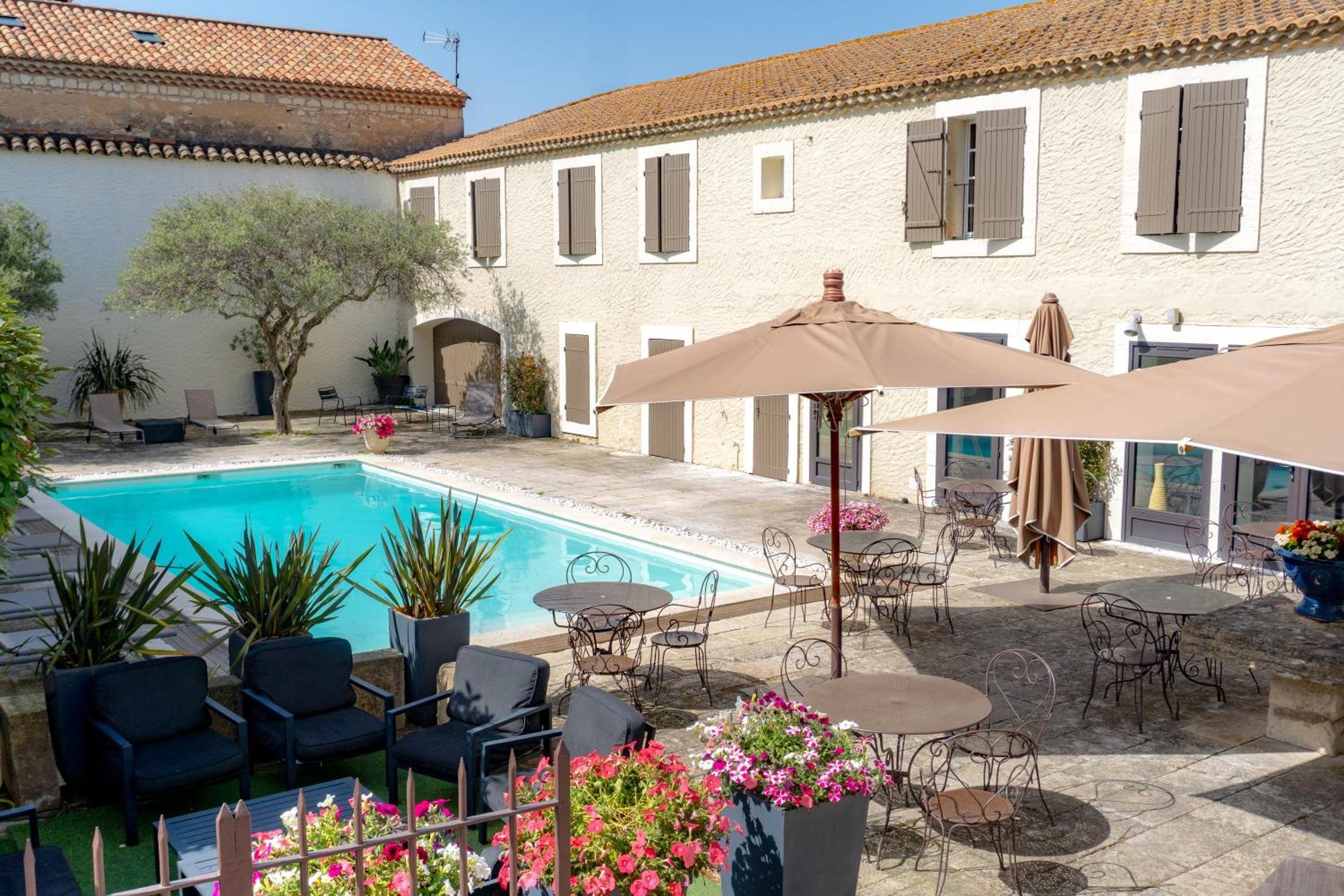 Hotel Les Magnanarelles Maussane-les-Alpilles Exterior foto